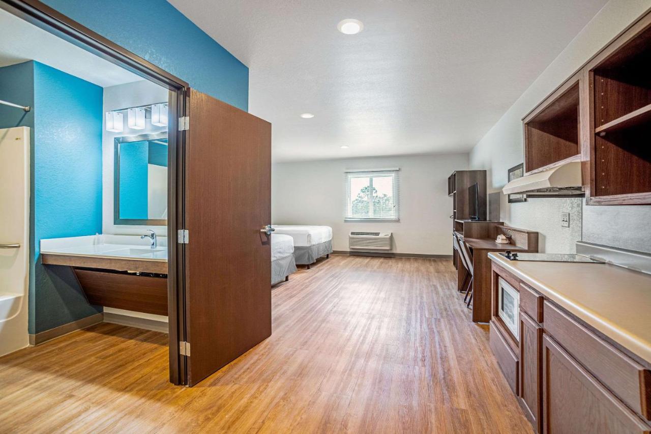 Woodspring Suites Naples Golden Gate エクステリア 写真