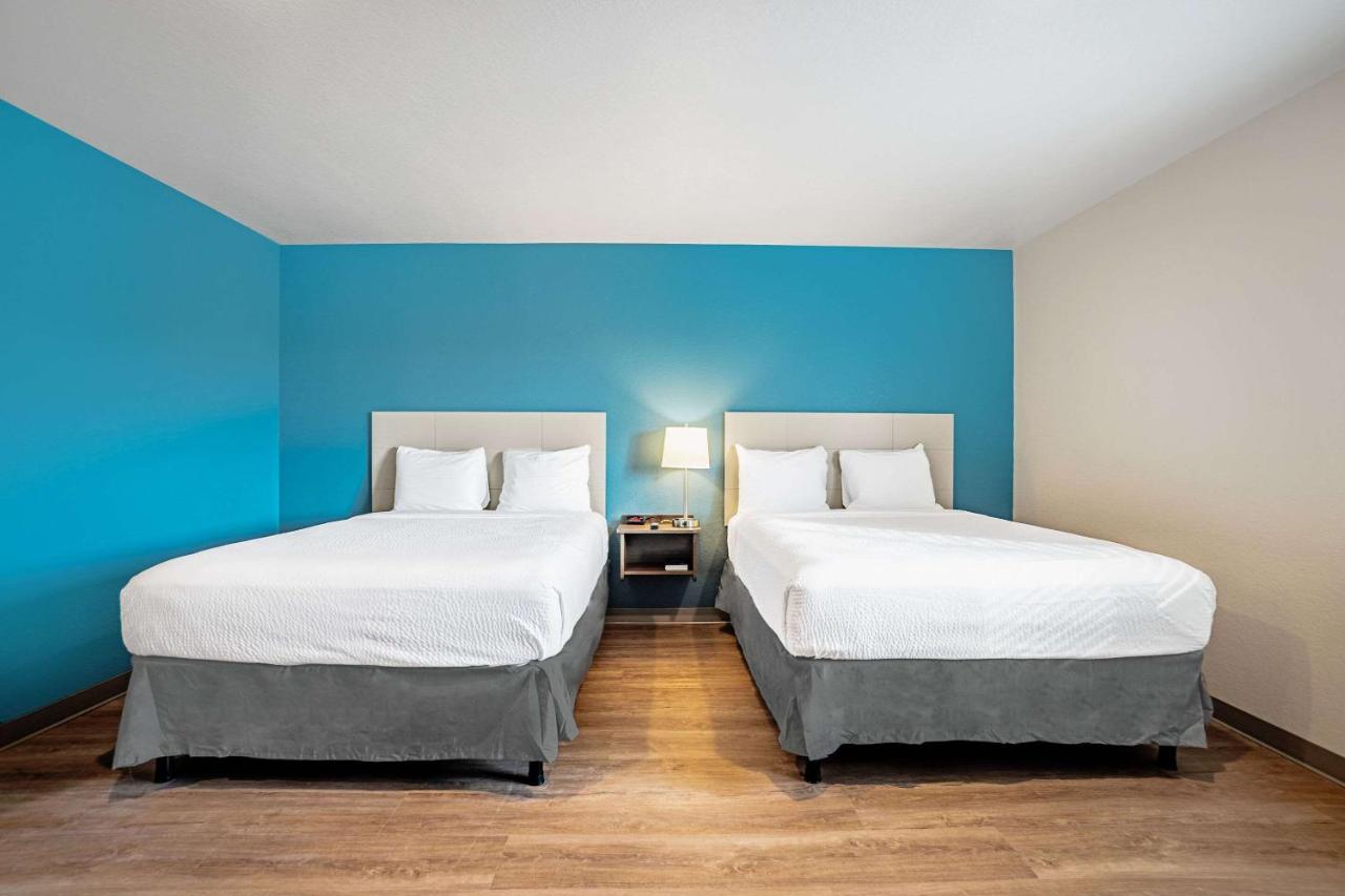 Woodspring Suites Naples Golden Gate エクステリア 写真