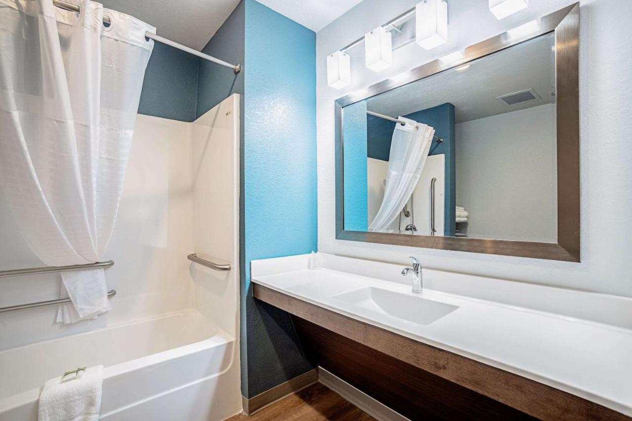 Woodspring Suites Naples Golden Gate エクステリア 写真